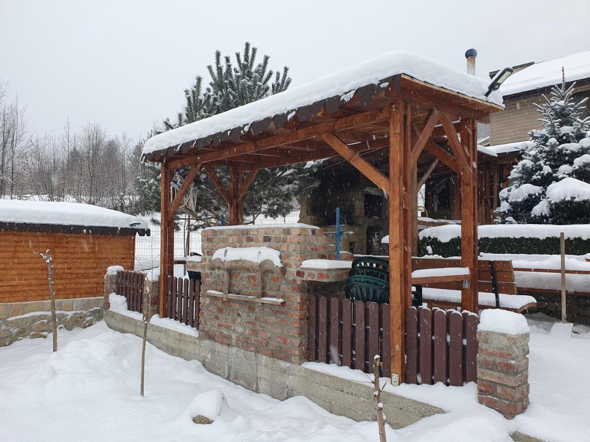 Rooms Poienita Slanic Moldova Ngoại thất bức ảnh